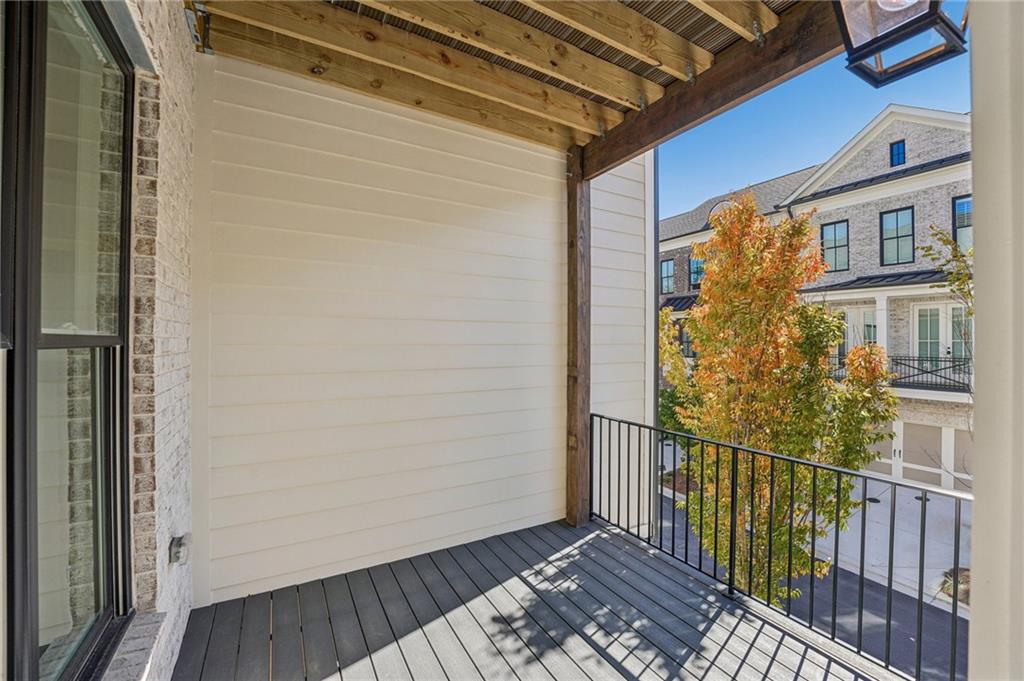 Towns on Thompson - Residential