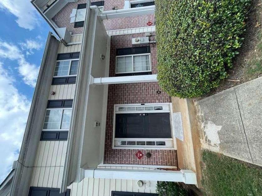 Westbury - Residential Lease