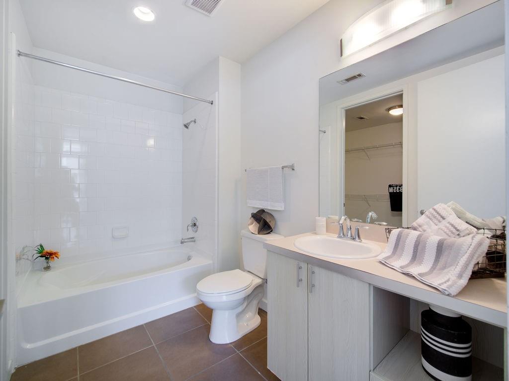935 Marietta Street NW 502
