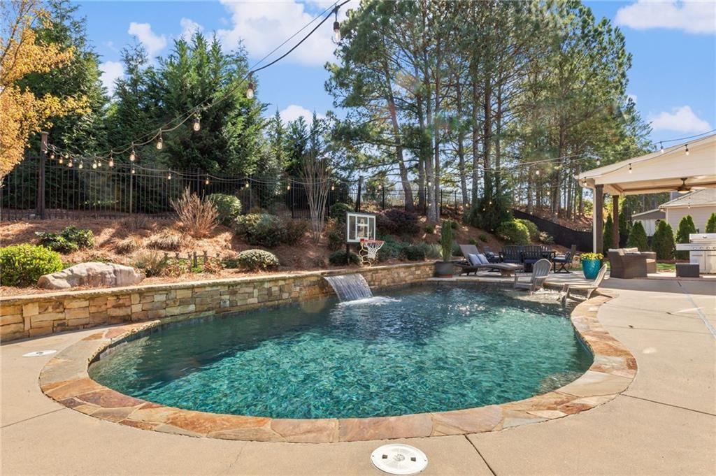 9085 Maple Run Trail