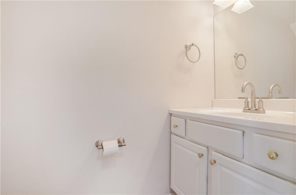 3077 Colonial Way #F, Atlanta, Georgia image 12