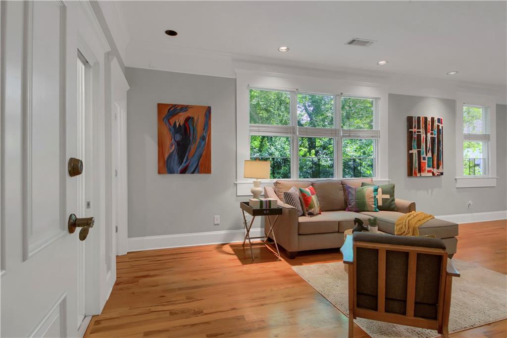 259 14th Street NE 301