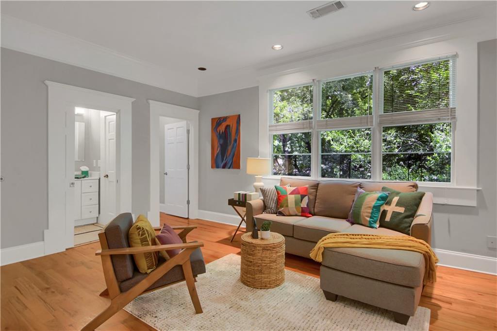 259 14th Street NE 301