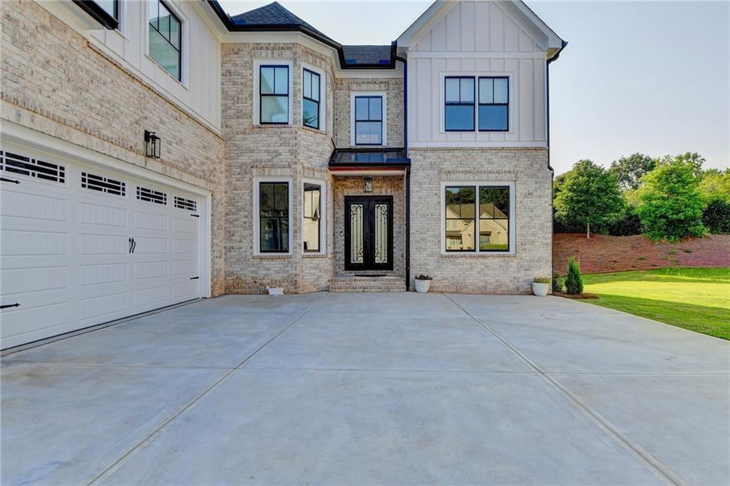 4135 Wildberry Lane