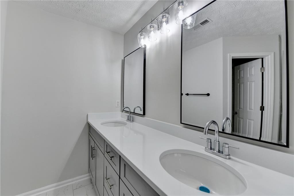 4654 Webster Way, Acworth, Georgia image 28