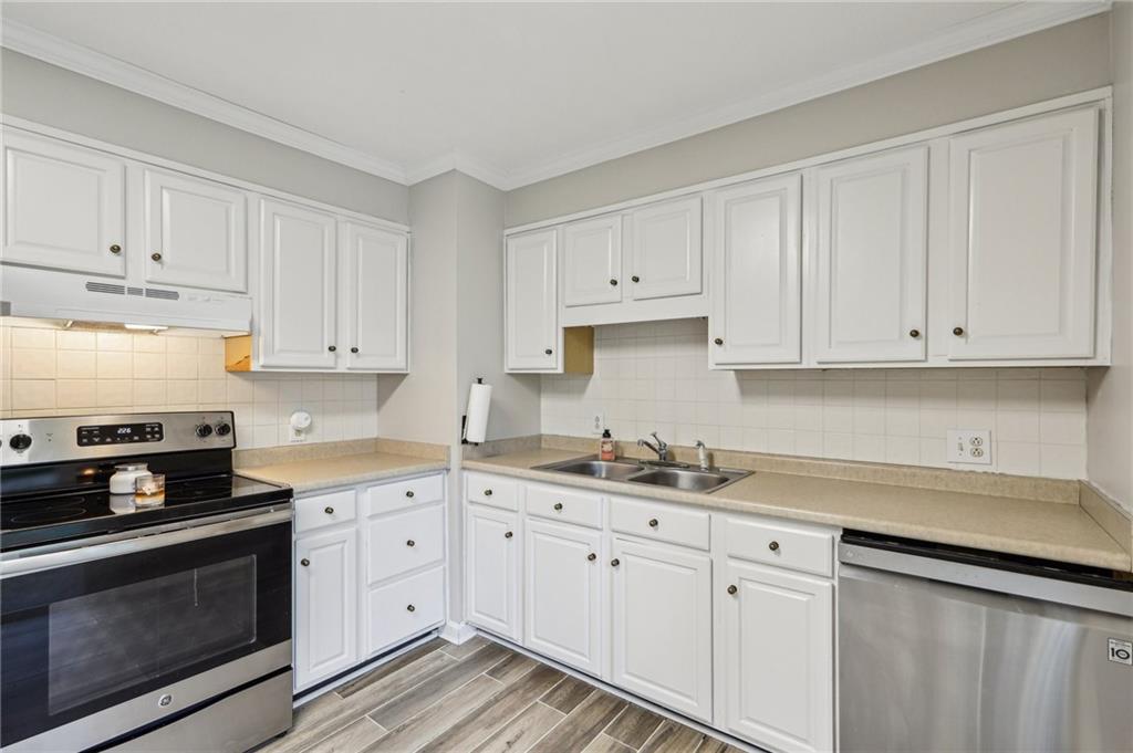 3351 Landrum Drive, Smyrna, Georgia image 7