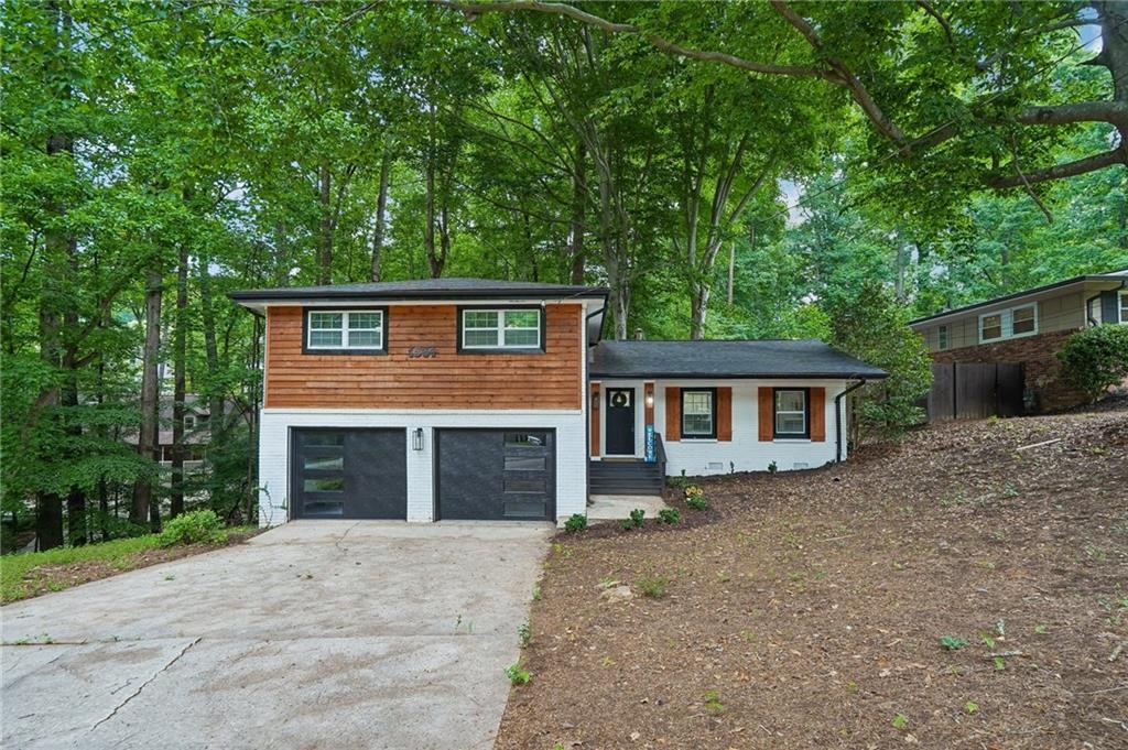 1564 Bubbling Creek Road NE