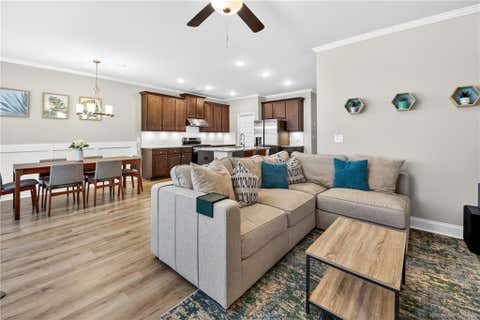 Townhouse For Sale - 352 Cherryhill Lane<br/> Woodstock, GA 30188