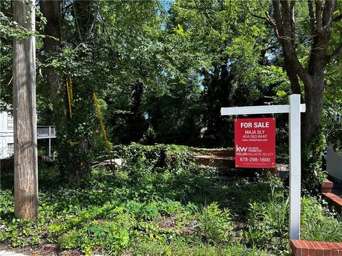 1053 M L King Jr Drive NW Atlanta GA 30314