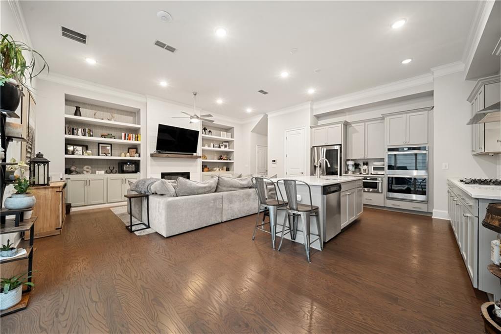 762 Stickley Oak Way