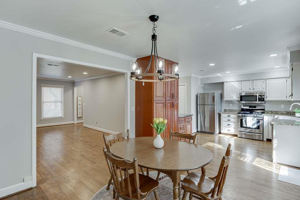 102 Defoors Mill Drive, Atlanta, Georgia image 10