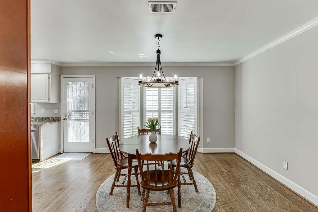 102 Defoors Mill Drive, Atlanta, Georgia image 8