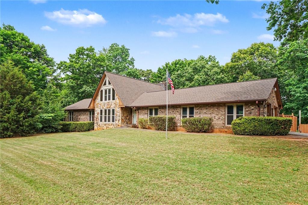 3135 Heritage Crossing Dr, Buford, GA, 30519