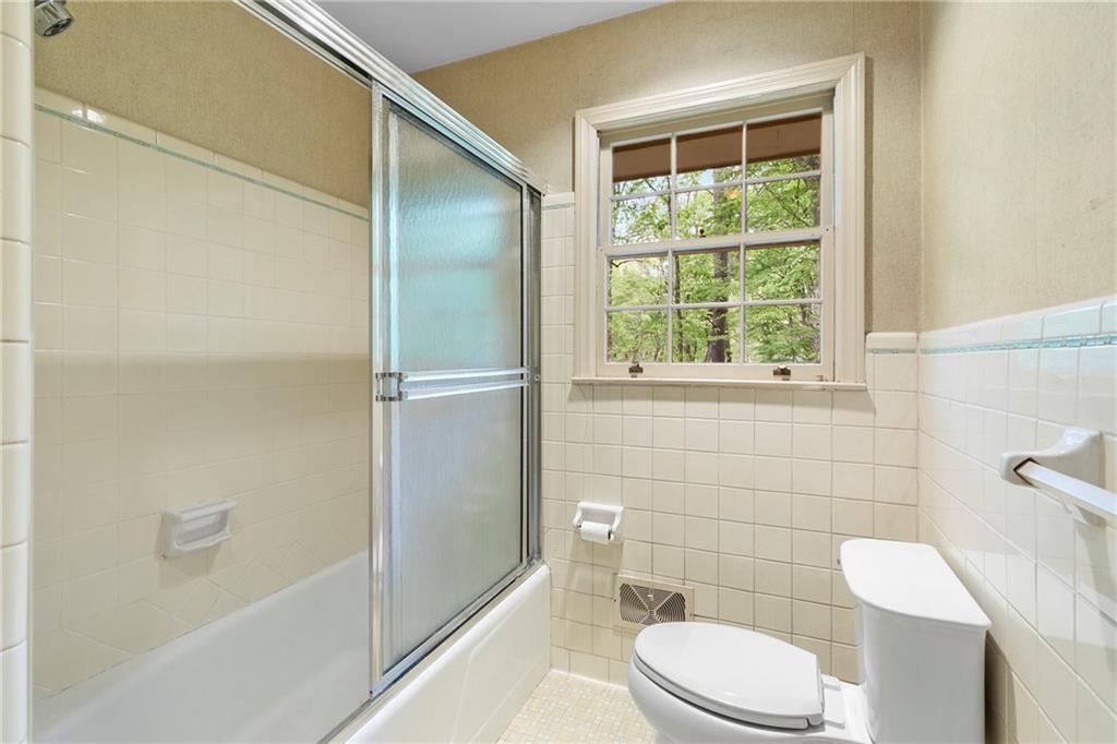 1725 Timberland Road, Atlanta, Georgia image 17