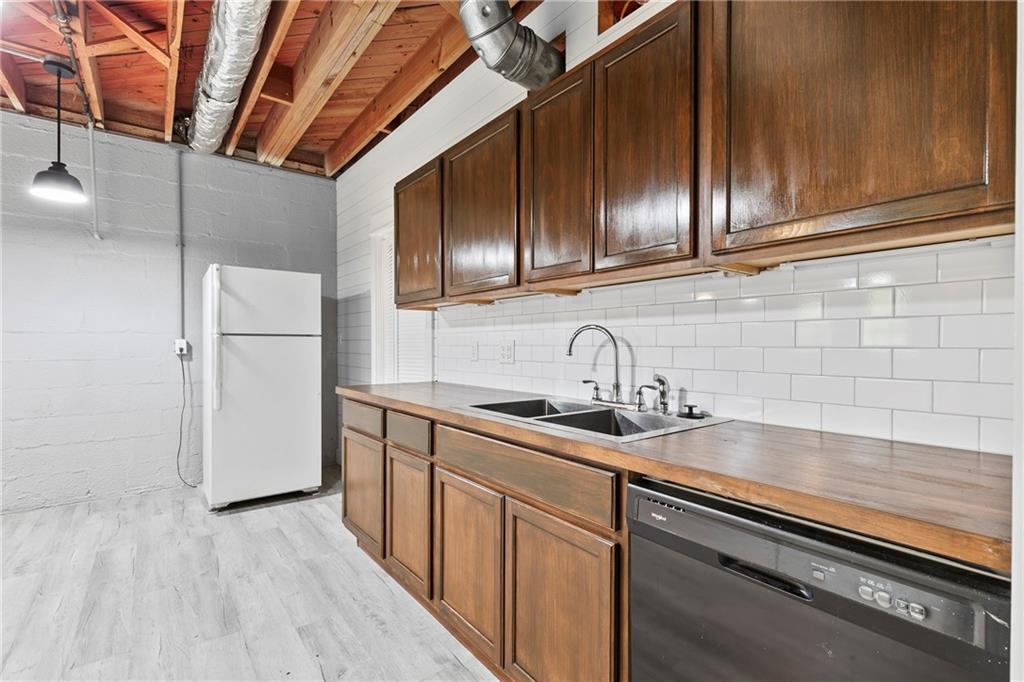 1725 Timberland Road, Atlanta, Georgia image 26