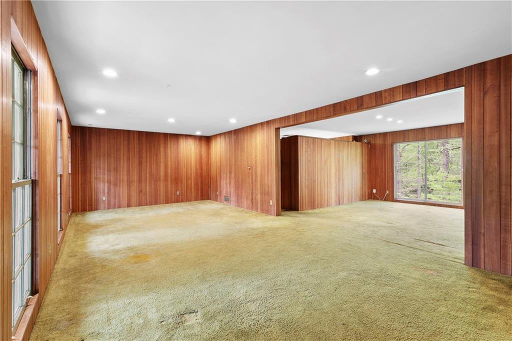 1725 Timberland Road, Atlanta, Georgia image 6