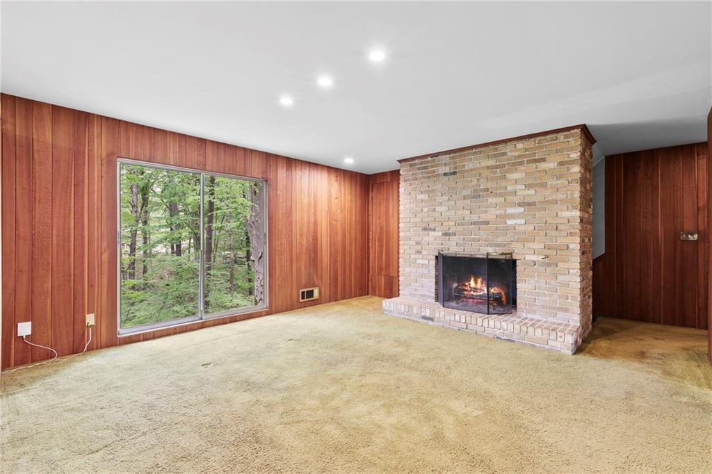 1725 Timberland Road, Atlanta, Georgia image 9