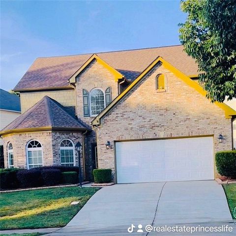 A home in Fairburn