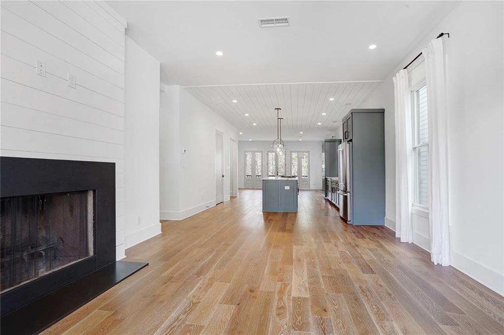 434 SELBORNE Way