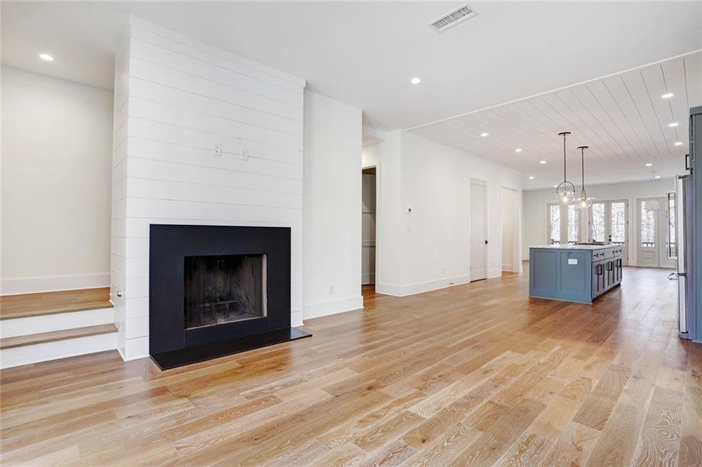 434 SELBORNE Way