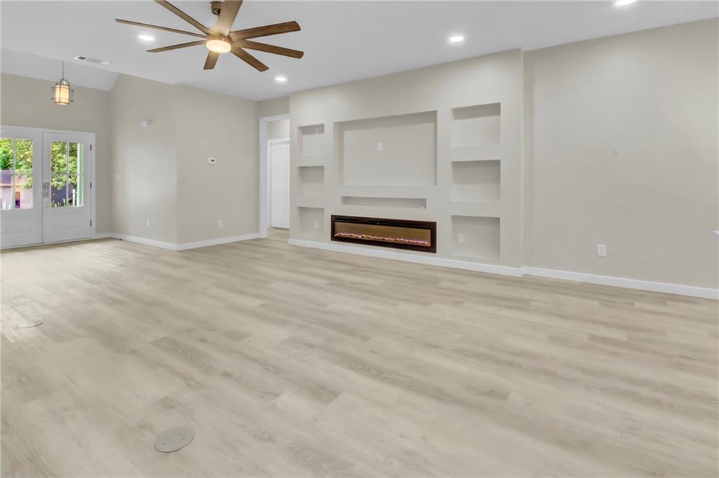6022 Fieldcrest Drive, Morrow, Georgia image 6