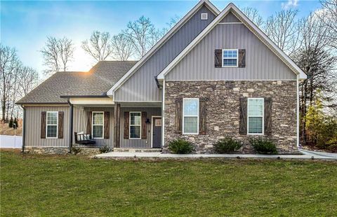 Homes For Sale - 117 Savannah Street<br/> Gordon County, Calhoun, GA 30701