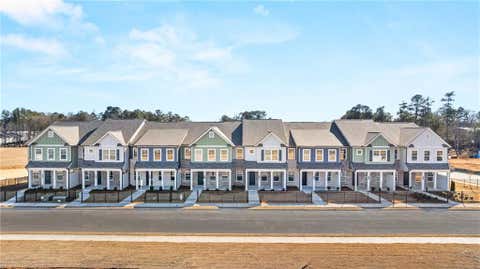 Townhouse For Sale - 3265 Lake Carlton Road<br/> Loganville, GA 30052