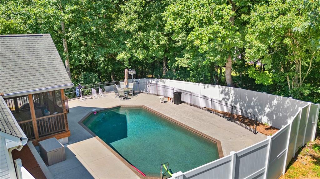 3978 Pointe North