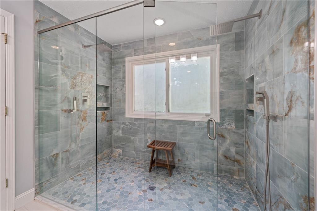 3978 Pointe North