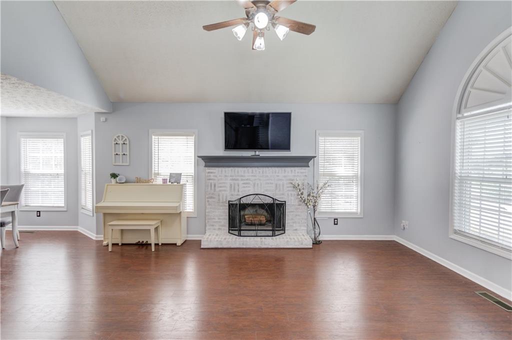 3095 Willow Park Drive, Dacula, Georgia image 6