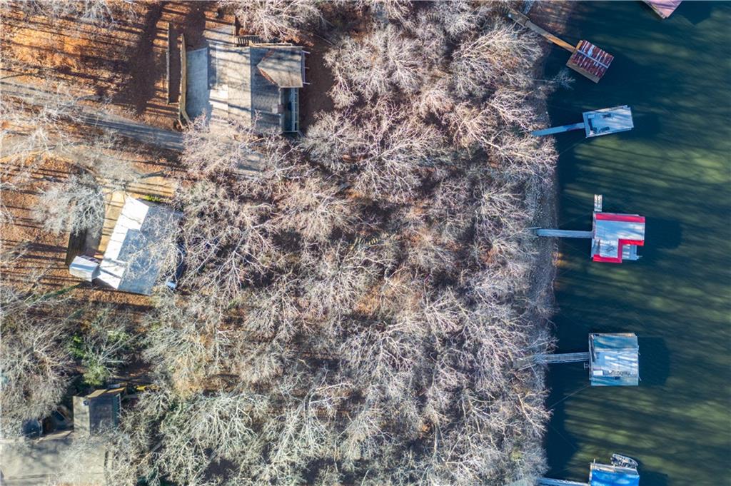 27 Toto Creek Drive E