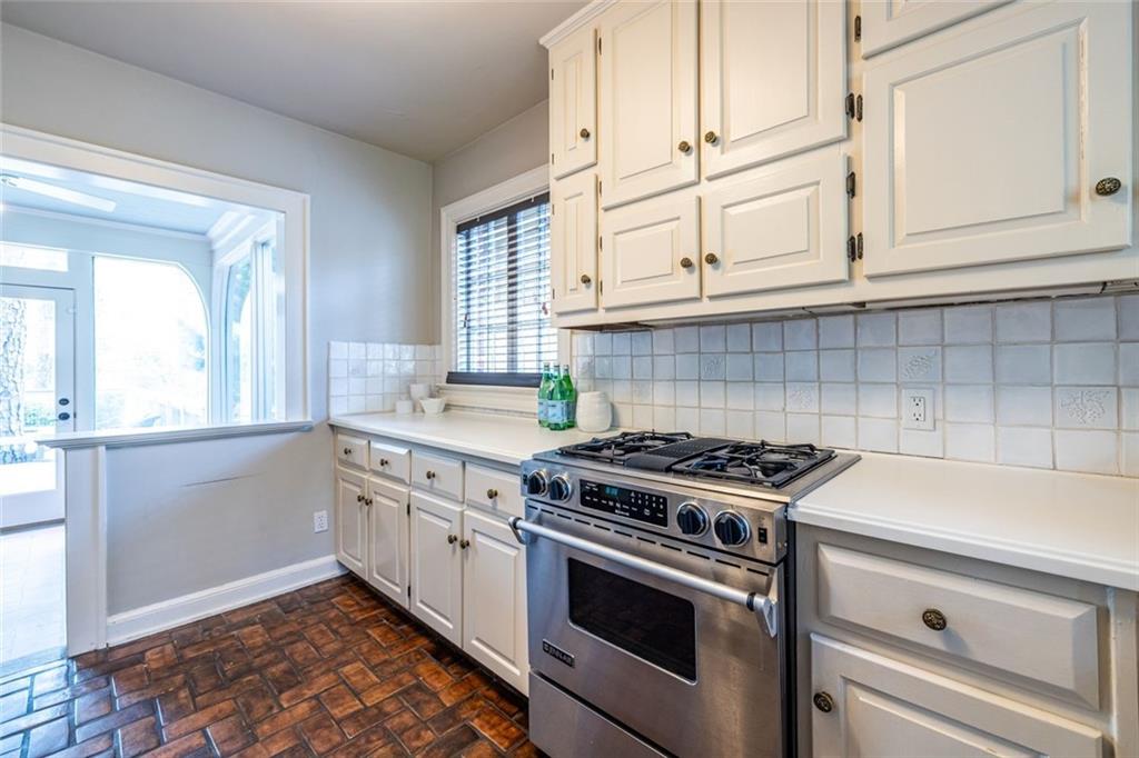 883 Wildwood Road, Atlanta, Georgia image 17