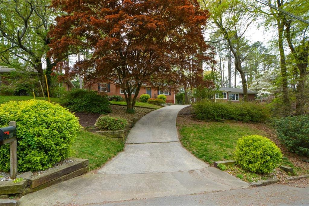 1245 Briar Hills Drive NE