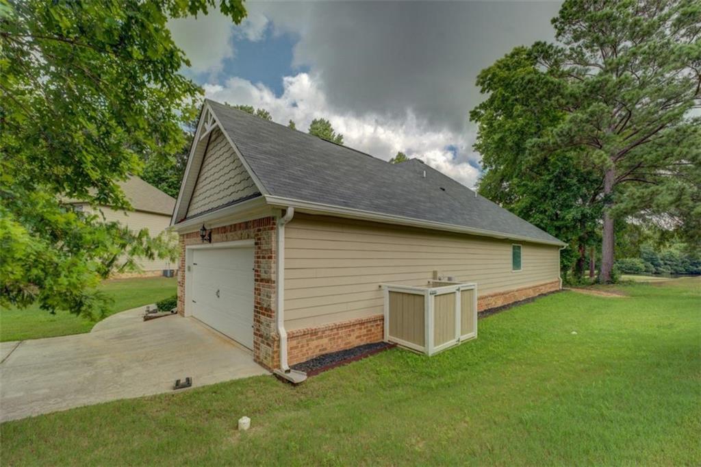 9187 Plantation Circle