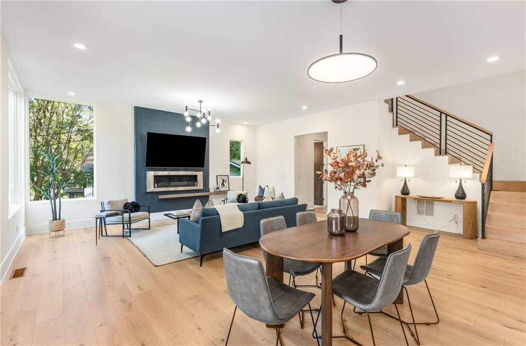 1045 Shepherds Lane NE