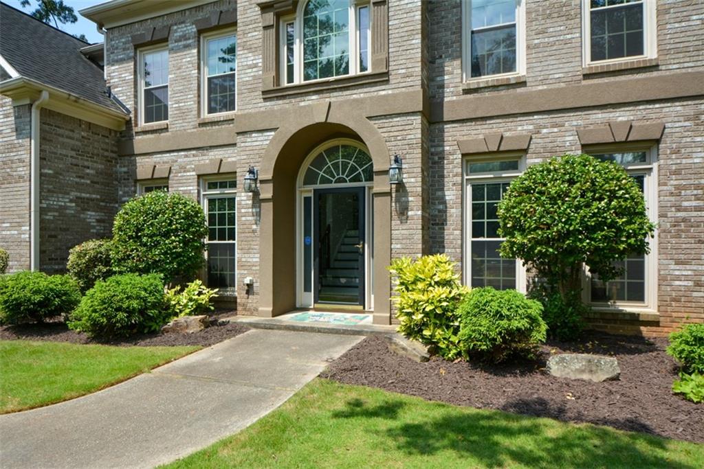 2001 Mclain Road NW