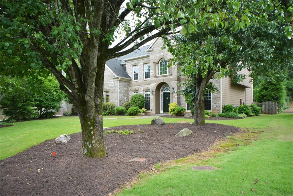 2001 Mclain Road NW