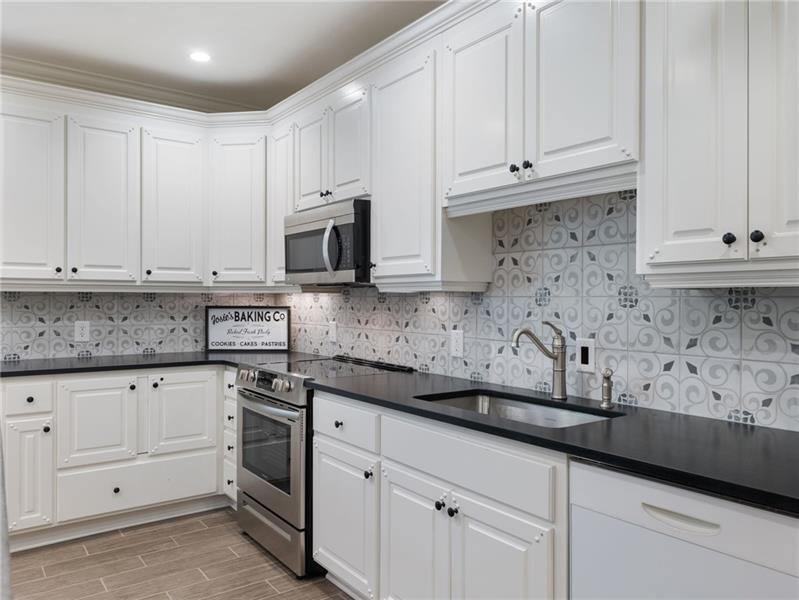Dawsonville, Georgia, 30534, United States, 6 Bedrooms Bedrooms, ,9 BathroomsBathrooms,Residential,Active,2051999