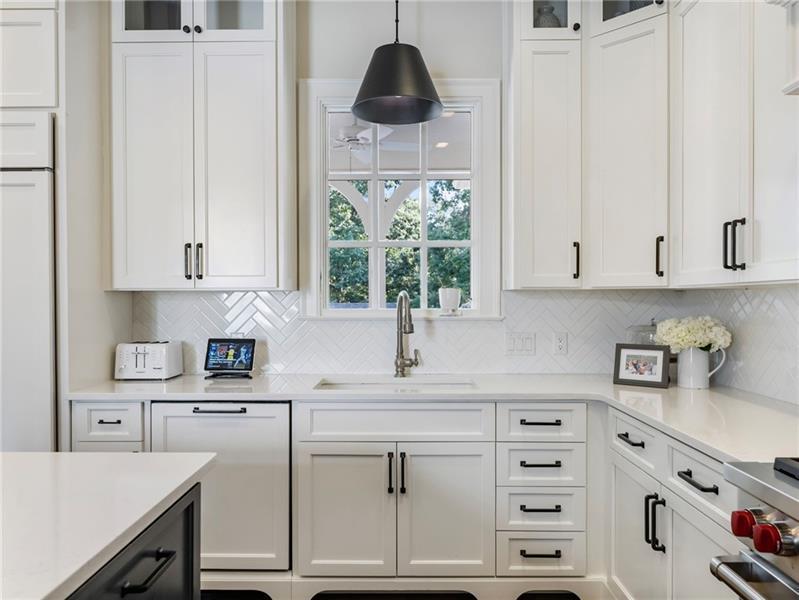 Dawsonville, Georgia, 30534, United States, 6 Bedrooms Bedrooms, ,9 BathroomsBathrooms,Residential,Active,2051999