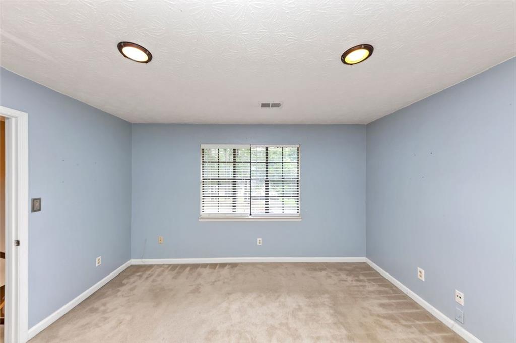 916 Forest Pointe Way, Jonesboro, Georgia image 33