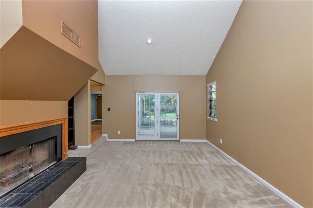 916 Forest Pointe Way, Jonesboro, Georgia image 12