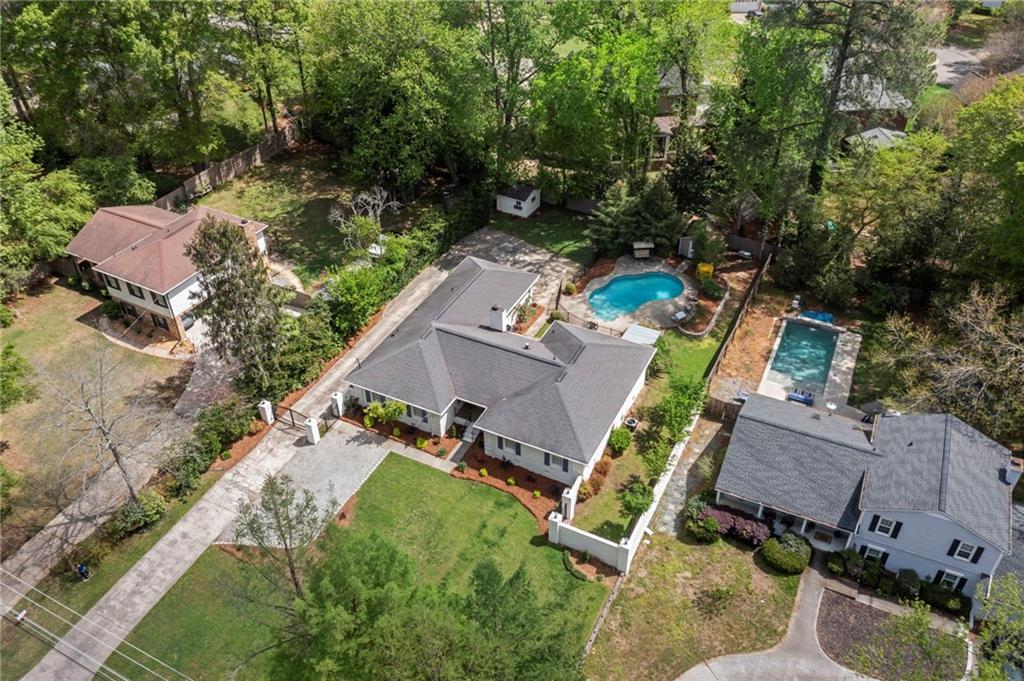 5641 Roberts Drive, Dunwoody, Georgia image 42