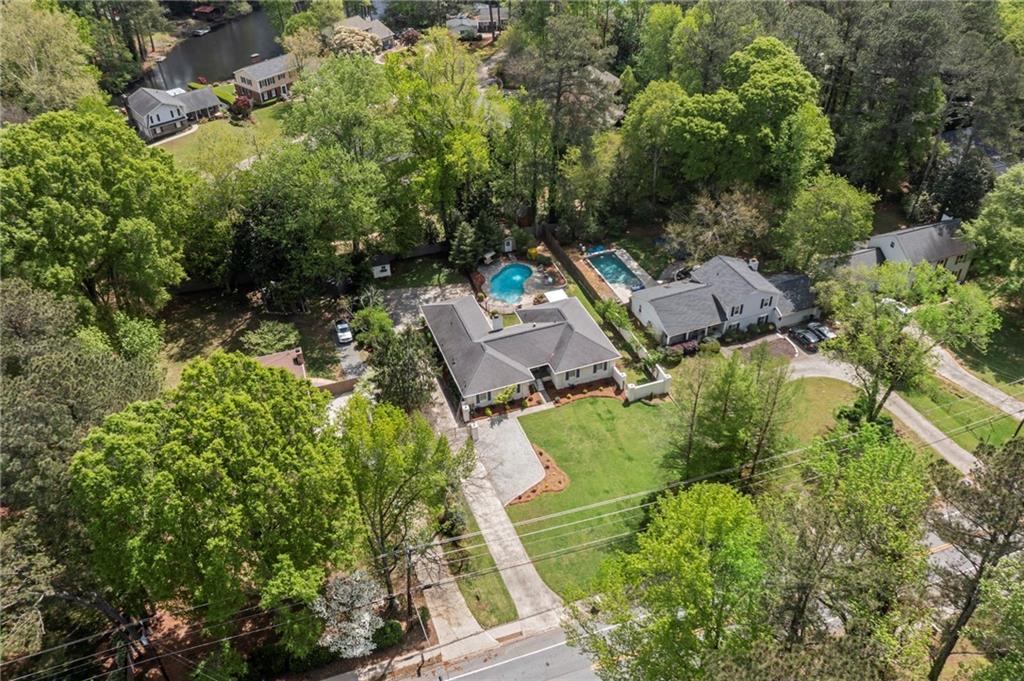 5641 Roberts Drive, Dunwoody, Georgia image 41