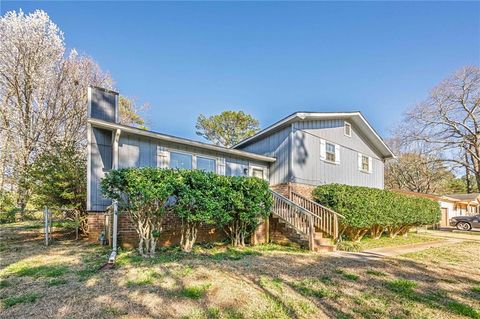 Photo of 3006 Deshong Drive, Stone Mountain, GA 30087 (MLS # 7629952)