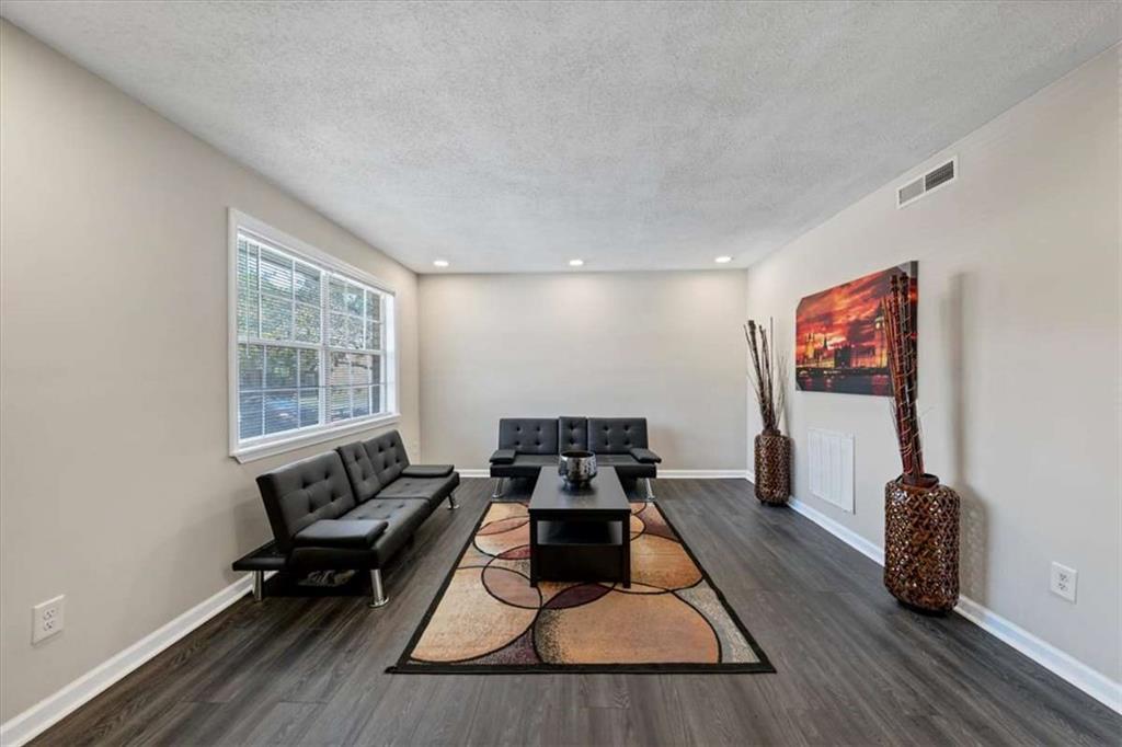 4701 Flat Shoals Road 43H
