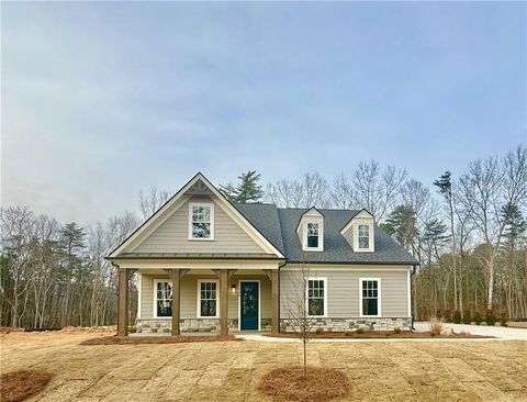 160 Cherokee Drive S Waleska GA 30183