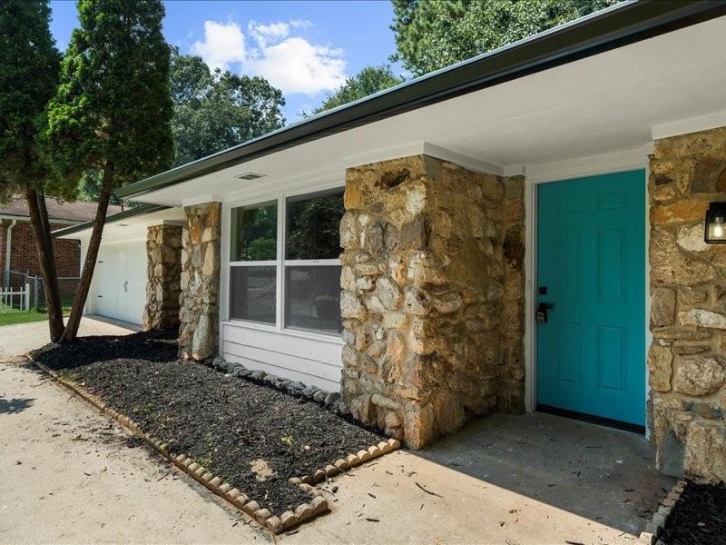 2719 Kings Park Circle