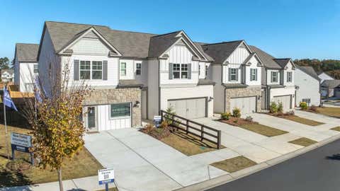 Townhouse For Sale - 4937 Jatoba Road<br/> Acworth, GA 30101