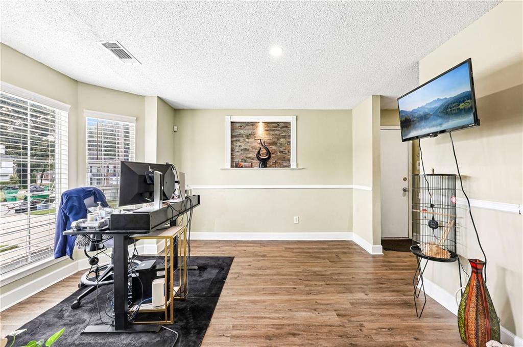 6098 Giles Court