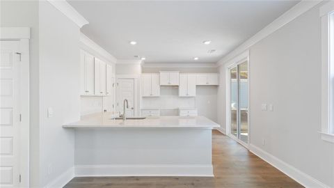 Homes For Sale - 5474 Cypress Circle<br/> College Park, GA 30349